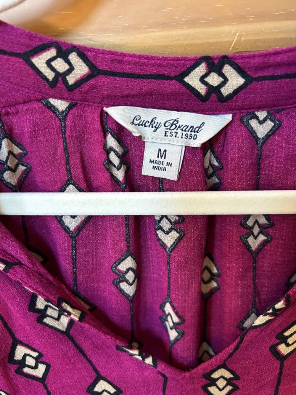 Lucky Brand Top V Neck Collarless Black Cord Raspberry Geometric Medium - Picture 2 of 7